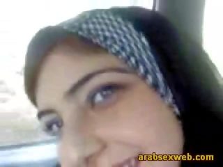 Cantik arabian flashing tits-asw086