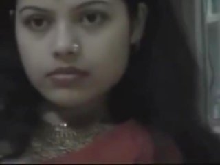 Warga india pasangan menikmati mereka honeymoon dalam hotel- penuh video pada hotcamgirls.in