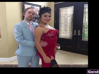 Latin ts beth klokke suging pikk og anal reamed av prom dato